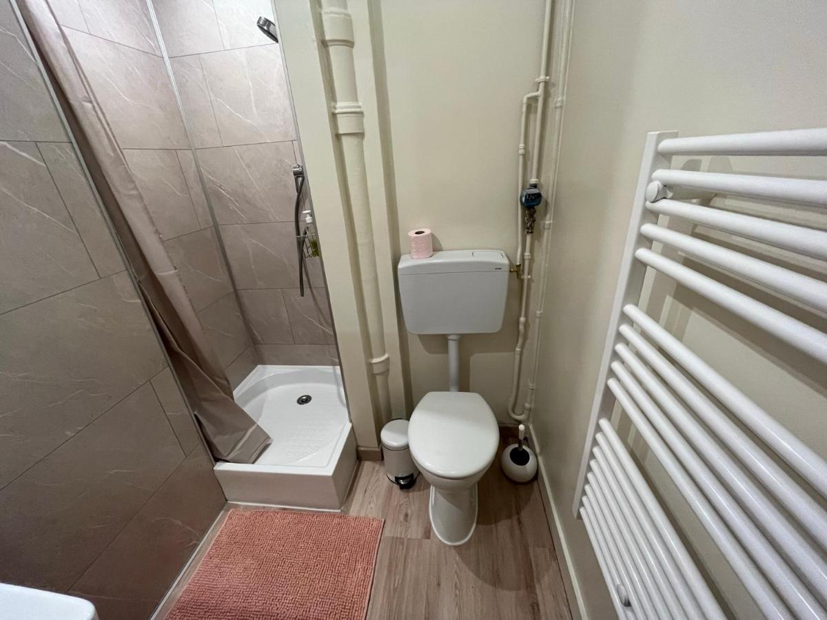 Le Vicomte Apartment Melun Bagian luar foto