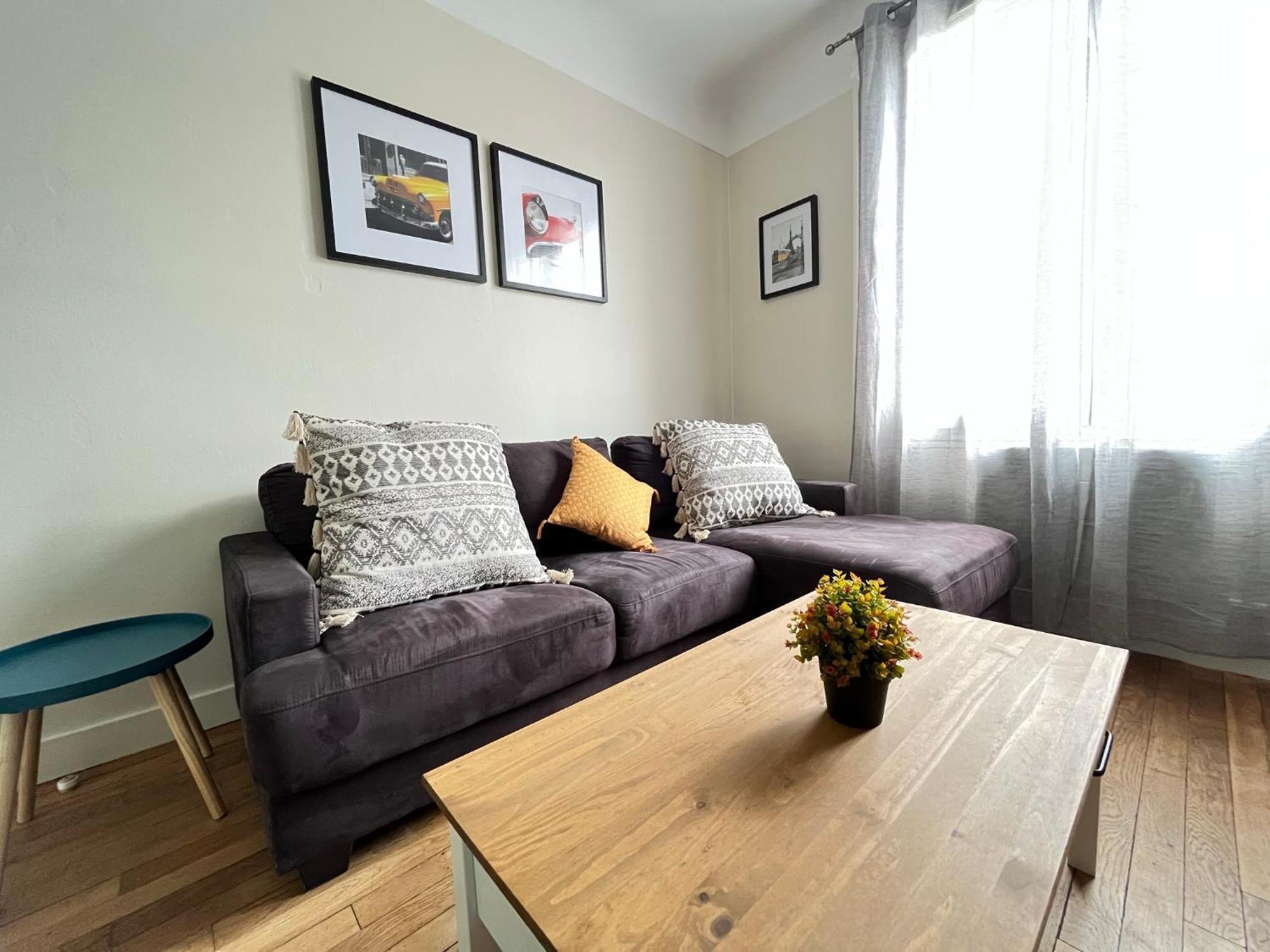 Le Vicomte Apartment Melun Bagian luar foto